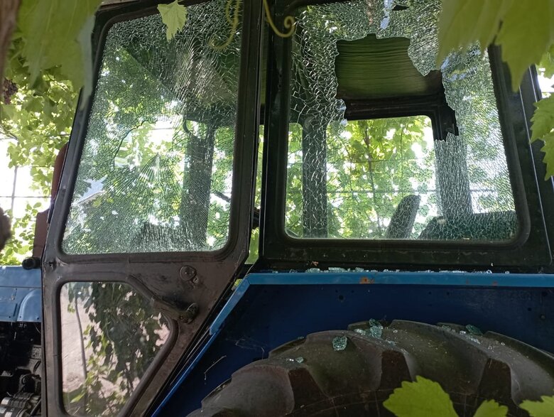 Окупанти захопили завод будматеріалів та сільгоспбазу в Херсоні 02