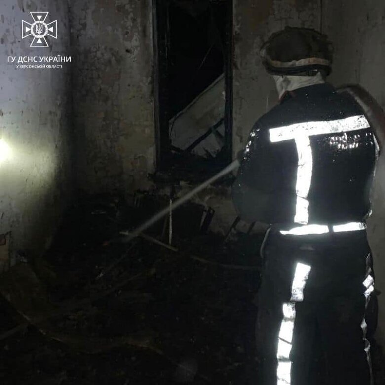 Из-за вражеских обстрелов в Херсоне началось 10 пожаров, - ГСЧС 04