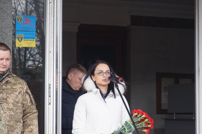 С погибшим на Донбассе воином 58-й ОМПБр Дмитрием Гринем простились в Шостке 13