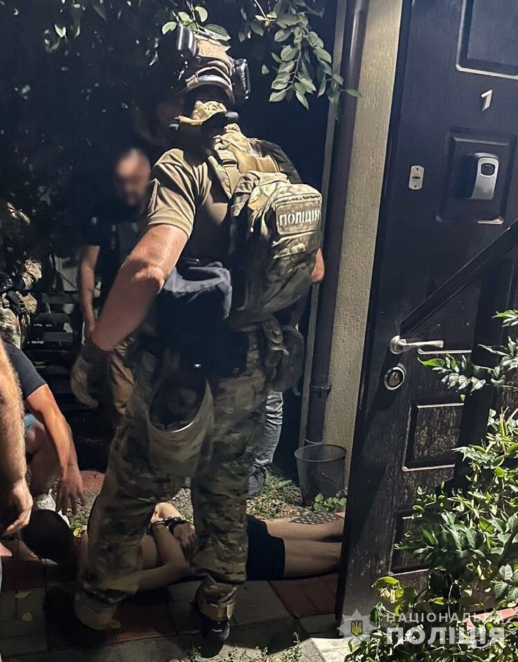 Затримано палія поліцейських авто у Києві