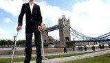 Самый высокий человек в мире приехал в Лондон для регистрации рекорда. ФОТОрепортаж. ВИДЕО.