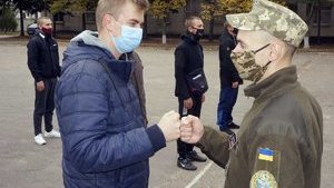 У 2021 році до лав ЗСУ планують призвати 32 тисячі осіб