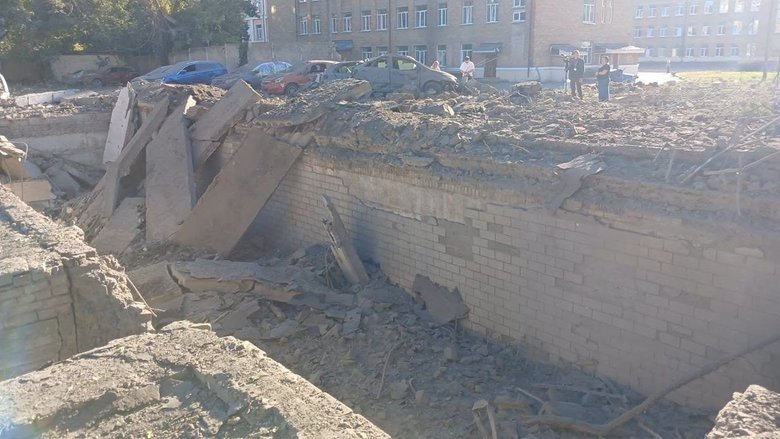 пошкоджено дитячу лікарню в Солом’янському районі