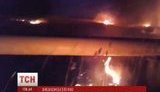 Масштабный пожар едва не вызвал взрыв газопровода: зарево было видно за несколько километров. ВИДЕО