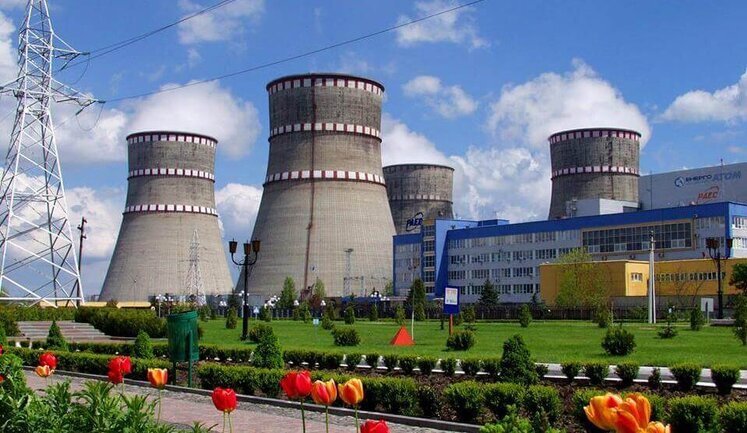 "We have situation under control" - Zelenskyy held offsite meeting of Headquarters of Supreme Commander-in-Chief at Rivne NPP