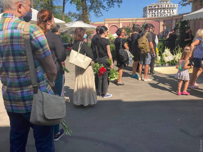 В Одесі прощаються з Олександром Ройтбурдом 02