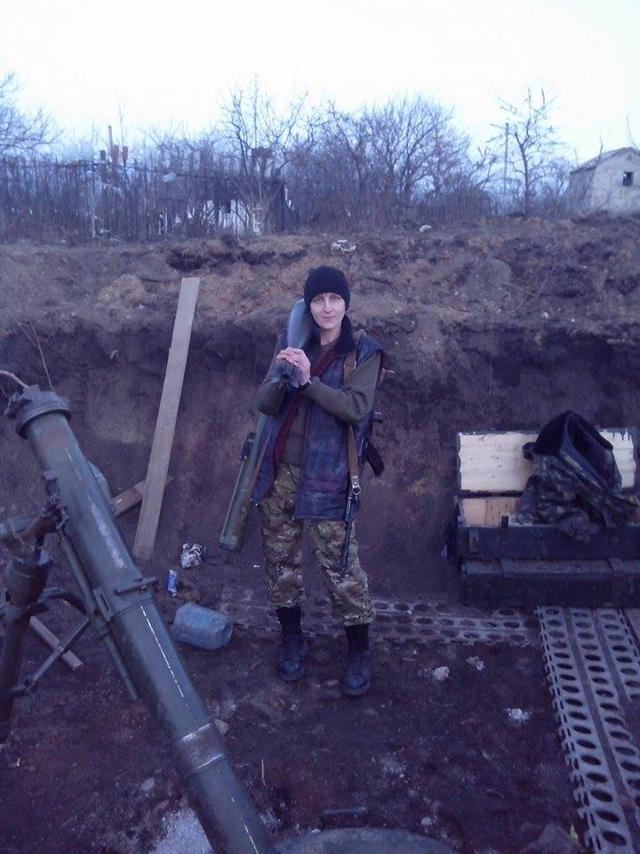 Помічник командира батальйону з артилерії Олена, позивний Київ: Ми стріляємо, поки не влучимо. Якщо це бліндаж – будемо знімати фугасами накат за накатом, поки не розберемо повністю 03 Помічник командира батальйону з артилерії Олена, позивний Київ: Ми стріляємо, поки не влучимо. Якщо це бліндаж – будемо знімати фугасами накат за накатом, поки не розберемо повністю 03
