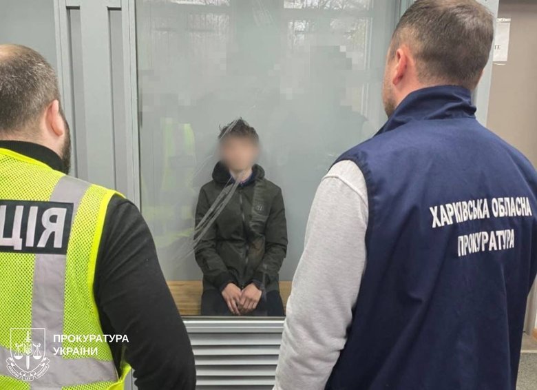Судитимуть підлітка за підпали авто і локомотива