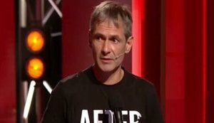 "Семь лет люди, не имеющие представления об Иловайске, рассказывают нам об Иловайске. Иловайск - это боль, это когда смываешь с лица мозги своего командира", - боец ВСУ Зиненко. ВИДЕО