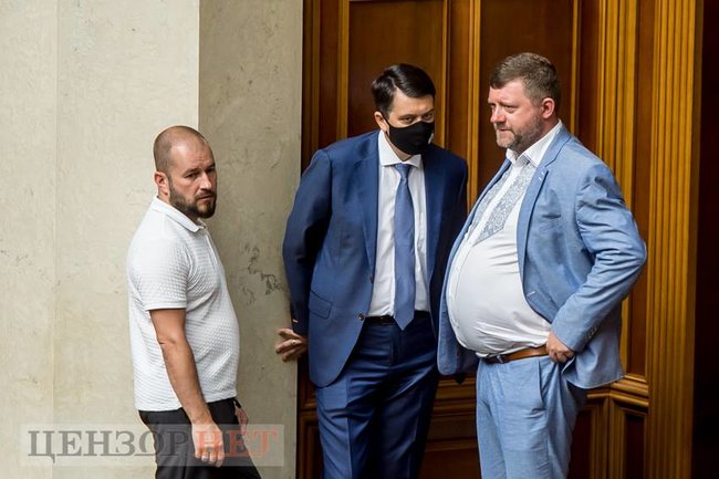 Корнієнко, який підтягує штани, Яременко бентежить колег, погляд Юрченка в спину, - день роботи Ради 14 липня 23