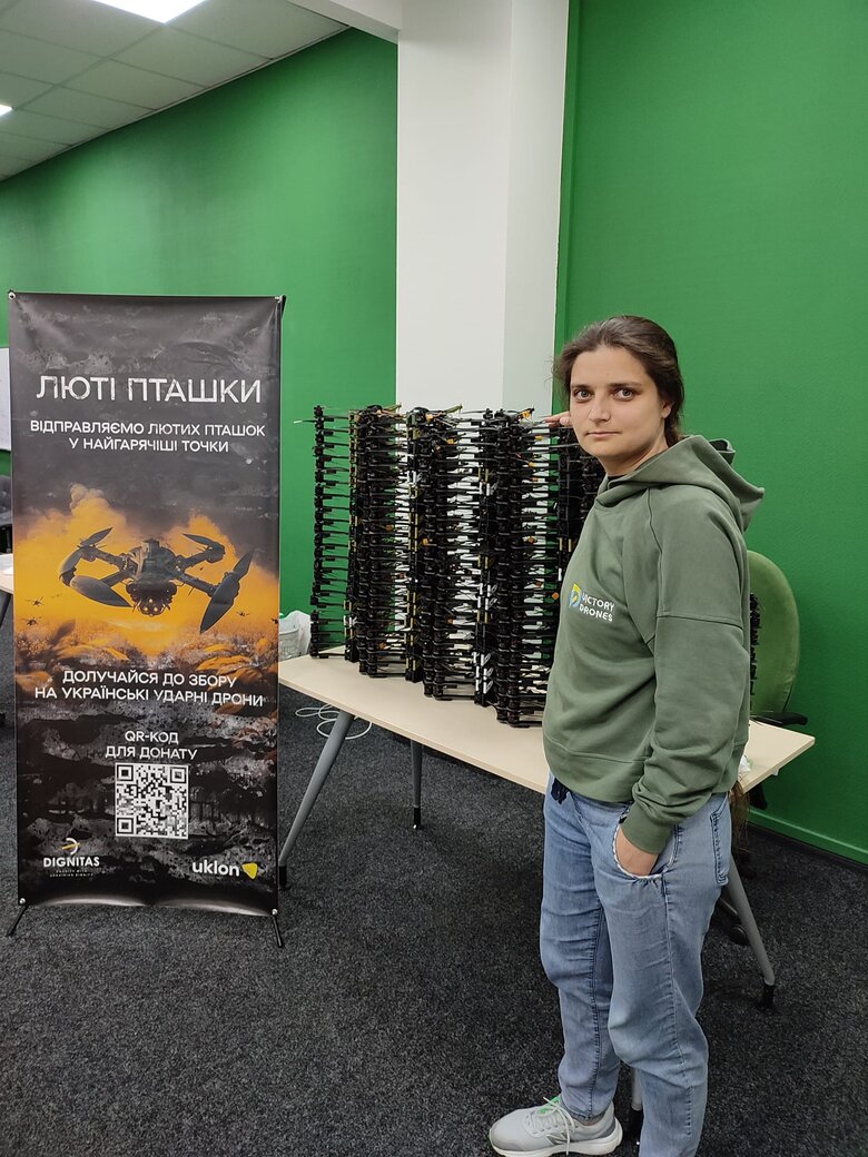 А якщо військові замовлять собі пеньюари?: Мінфін вимагає від волонтерів заплатити 19,5% зі зборів 02