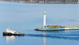 На волнорезе Киевского моря обнаружили военную технику. ФОТОрепортаж