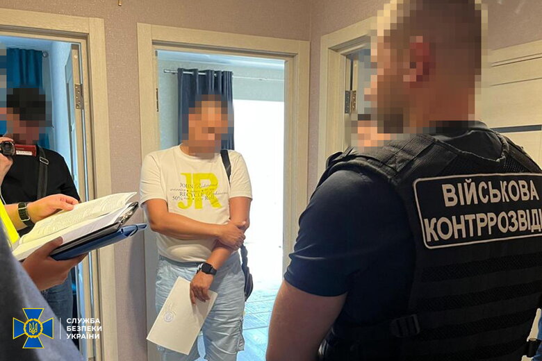 СБУ та Нацполіція затримали 12 організаторів схем ухилення від мобілізації