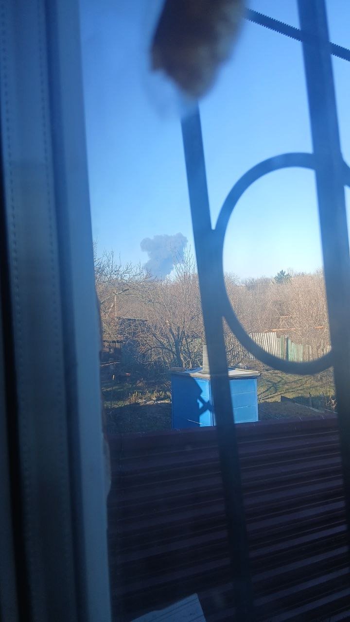 Атака дронів на Новошахтинський завод нафтопродуктів