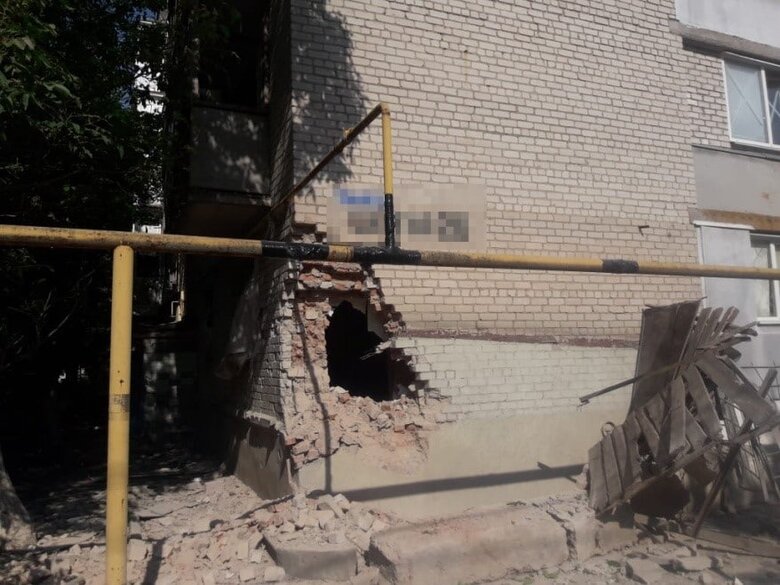 Russian troops shelled houses in Zaporizhzhia region 03