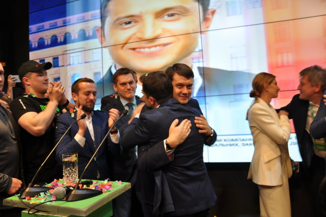 У штабі Зеленського відсвяткували перші результати екзит-полів 06
