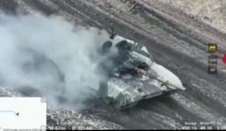 Ukrainian defenders destroyed two elite T-90 "Proryv" tanks near Tonenke - spokesman of OSGT "Khortytsia" Voloshyn. VIDEO