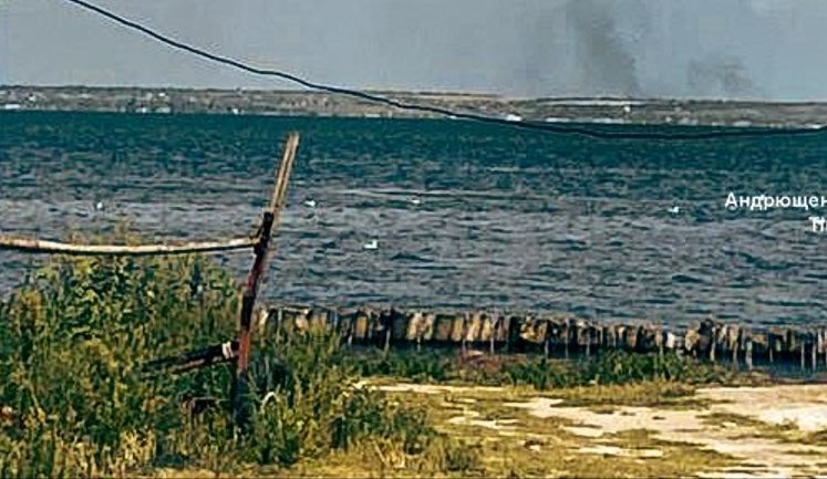 Росія створює прикордонний пост у захопленому порту Бердянська для вивезення українських ресурсів, - ЦНС