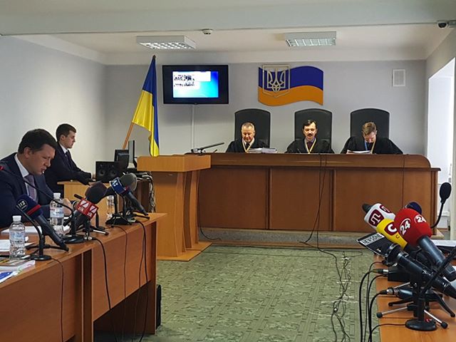 Суд над Януковичем: заяви адвокатів президента-втікача. СТЕНОГРАМА ЗАСІДАННЯ 01 Суд над Януковичем: заяви адвокатів президента-втікача. СТЕНОГРАМА ЗАСІДАННЯ 01