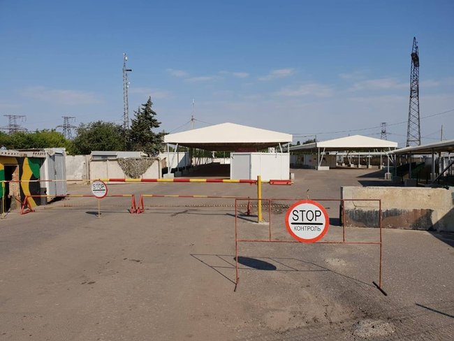 КПВВ Майорське закривали на 3 години через повідомлення про мінування 01