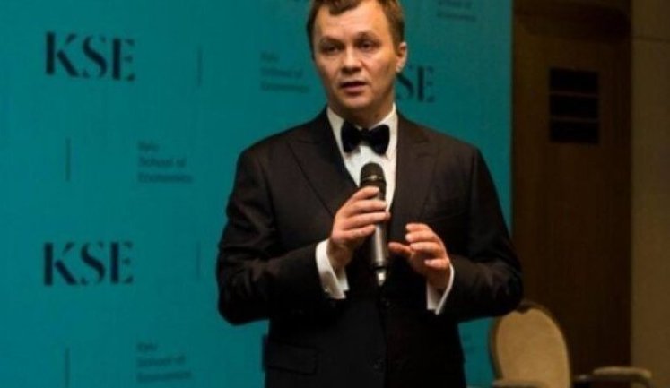 Половину запчастей для армии - из России. Огромное количество экспорта - в Россию. Не нравится? Так идите делайте что-то, - министр Милованов заступился за продажу продукции "Мотор Сич" в РФ