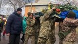Бахмут простился с волонтером Мирошниченко, который умер после жестокого избиения. ФОТОрепортаж