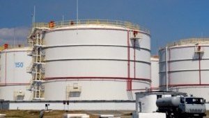 Оккупационные власти Крыма решили продать захваченную нефтебазу в Феодосии