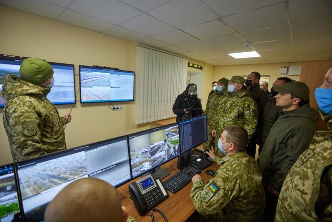Зеленский посетил отделение пограничной службы Рассыпное на Луганщине 18