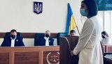 "Засвистіло у вухах, куртка була у крові, потім просто відчула поранення", - репортаж із судового засідання у справі ексголови київського УСБУ Щеголєва