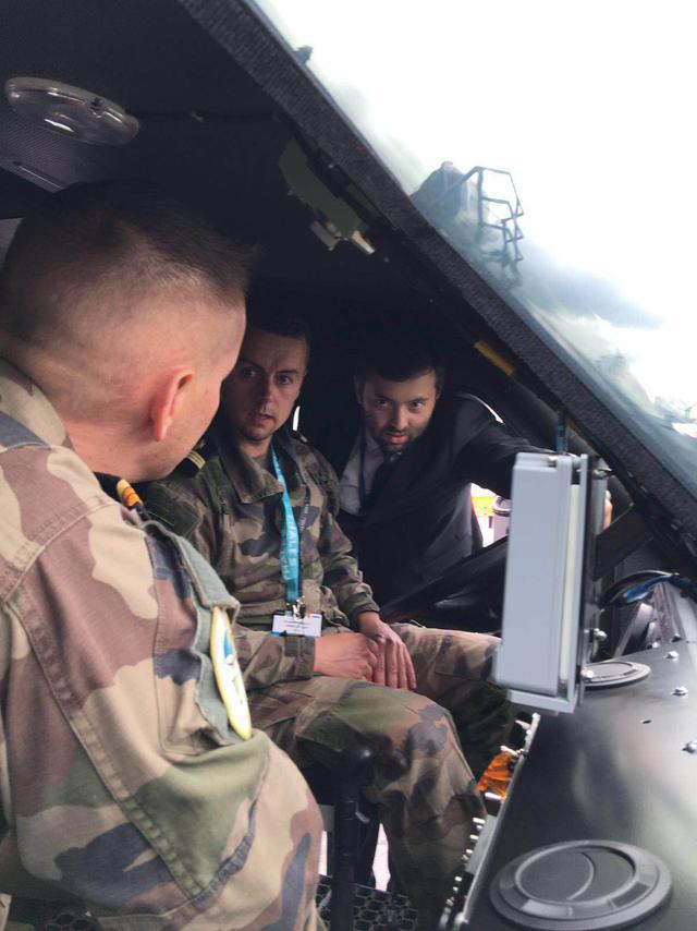 выставка париж варта бронеавтомобиль