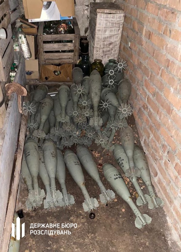 ГБР обнаружило на окраине Балаклеи запасной командный пункт оккупантов с большим арсеналом боеприпасов и техники 06