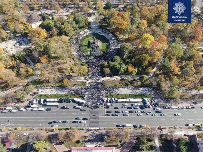 Порядок в столице охраняют 800 патрульных полицейских 02
