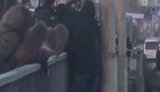 Патрульные Хмельницкого пресекли попытку самоубийства. Мужчина собирался прыгнуть с моста. ВИДЕО