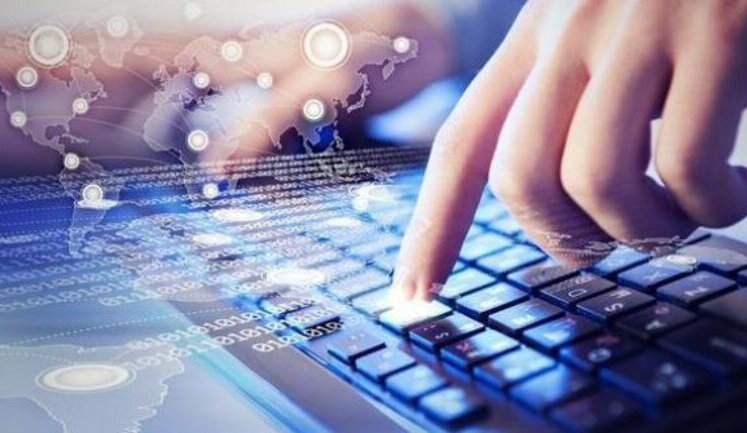IT-спеціалістам можуть дозволити виїжджати за кордон під час війни