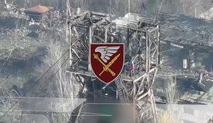 Мирноград під контролем ЗСУ: бійці 38-ї ОБрМП дроном знищили прапор росіян. ВIДЕО