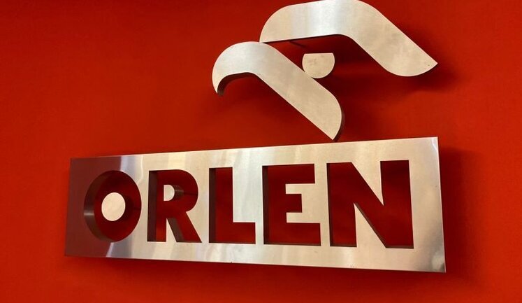 "Звільнили Центральну Європу від російської нафти": Orlen остаточно відмовилась від сировини з РФ