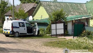 Чоловік вбив поліцейського під час перевірки документів та втік: стрільця шукають