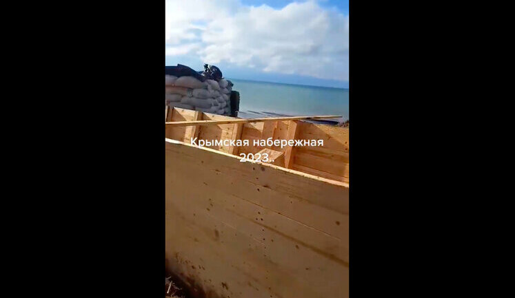 Оккупанты обустраивают окопы укрепления на пляжах Евпатории: "О каком сезоне может идти речь?"