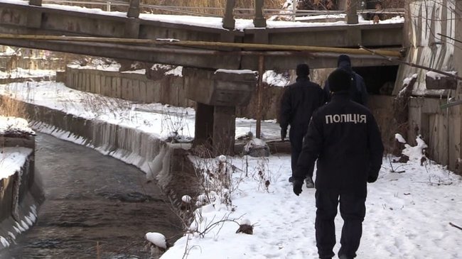 Тіло військовослужбовця знайшли в річці Либідь 01