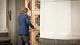 Та був один, хто не стояв. Репортаж з відкриття нової сесії Верховної Ради