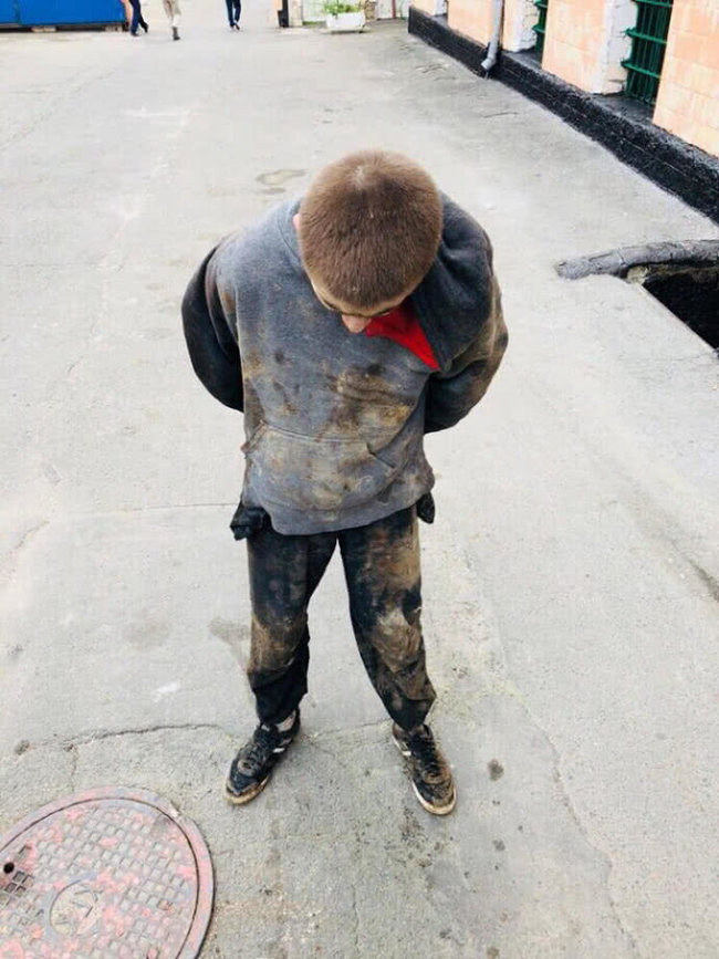 Сбежавшего из Лукьяновского СИЗО 19-летнего убийцу нашли на территории тюрьмы 01