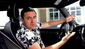"Слуга народа" Куницкий, спеша на заседание по безопасности дорожного движения в Харькове, получил протокол о нарушении ПДД. ВИДЕО