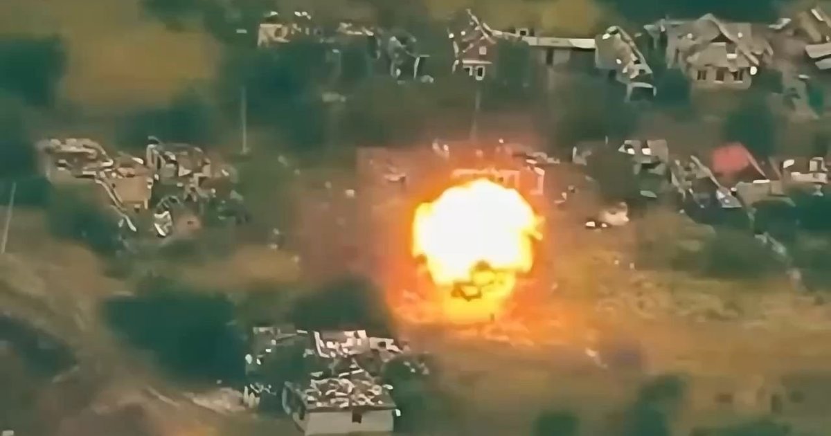 Бійці 147-ї бригади ударами HIMARS знищили 12 гармат, колону техніки та особовий склад рашистів на Покровському напрямку. ВІДЕО