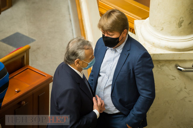 Попередження в чаті СН про лайно в сторону президента, Лукашев оформляє Наташу помічником, усміхнені Верещук і Бужанський, - робота ВР 2 вересня 07