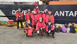 Украинская антарктическая экспедиция до конца недели доберется до станции "Академик Вернадский", - МОН. ФОТОрепортаж