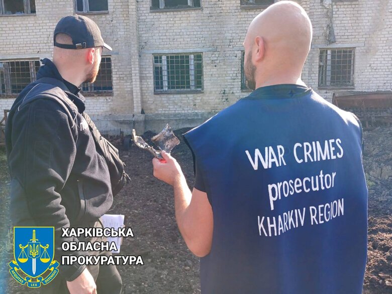 Наслідки обстрілу Куп’янського району Харківщини: Ракета впала на територію навчального закладу 02