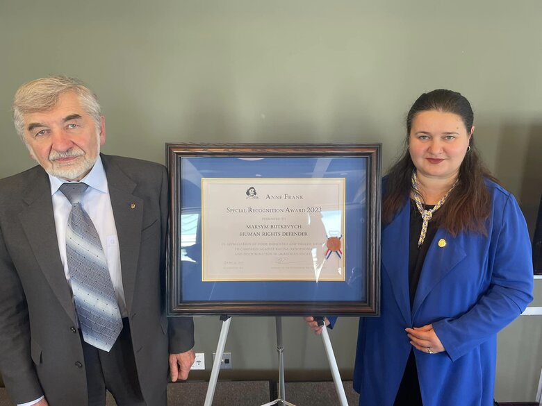 Правозахисник і журналіст Буткевич, який перебуває в полоні РФ, став лауреатом відзнаки імені Анни Франк 02