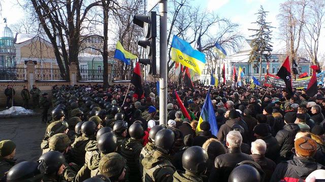 Активісти блокади Донбасу збираються ставити "редут" біля АП 03
