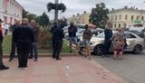 Сутички на 210 окрузі: в хід пішли димові шашки, збираються "тітушки". ВIДЕО