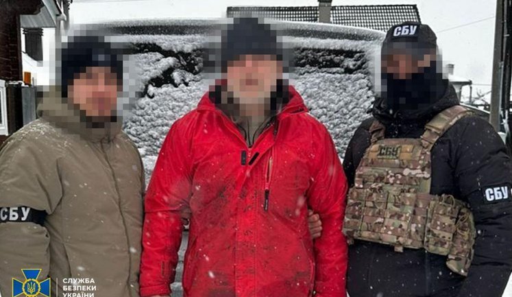 СБУ задержала агента ФСБ, который под прикрытием выполнения оборонных заказов корректировал атаки по Киеву
